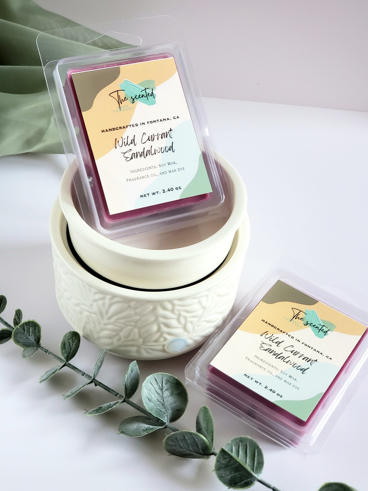 Wax Melts Soy Wax Melts Scented WILD CURRANT and SANDALWOOD Wax Melts Candle Wax Melts 6 Cavity Clamshell Wax Melts